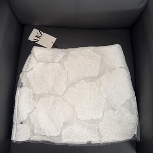 Zara White Lace Pencil Skirt